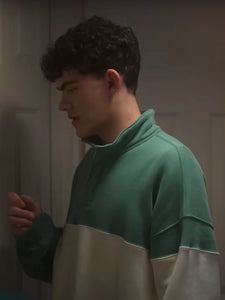 heartstopper s03 green and white sweatshirt.